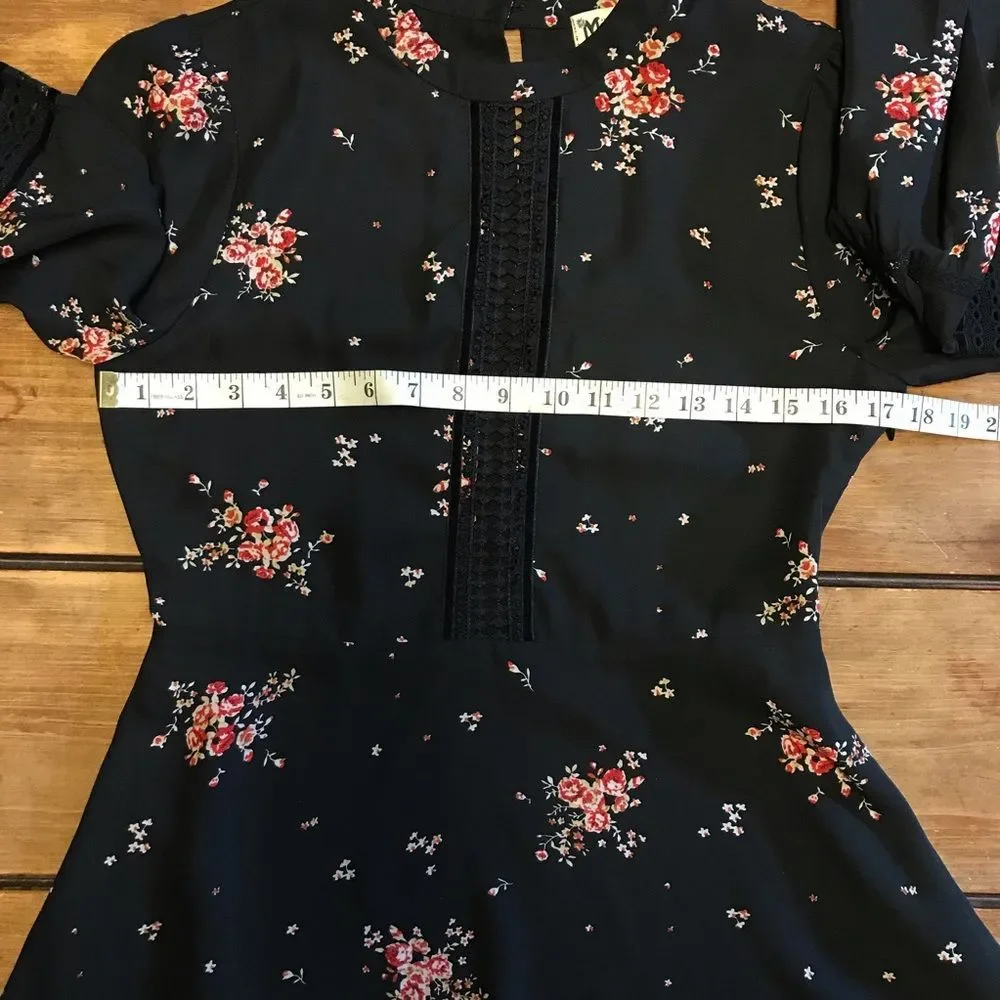 Show Me Your MuMu Lafayette Blouse XS NWT Black Red Cherry Blossom Bell Sleeve